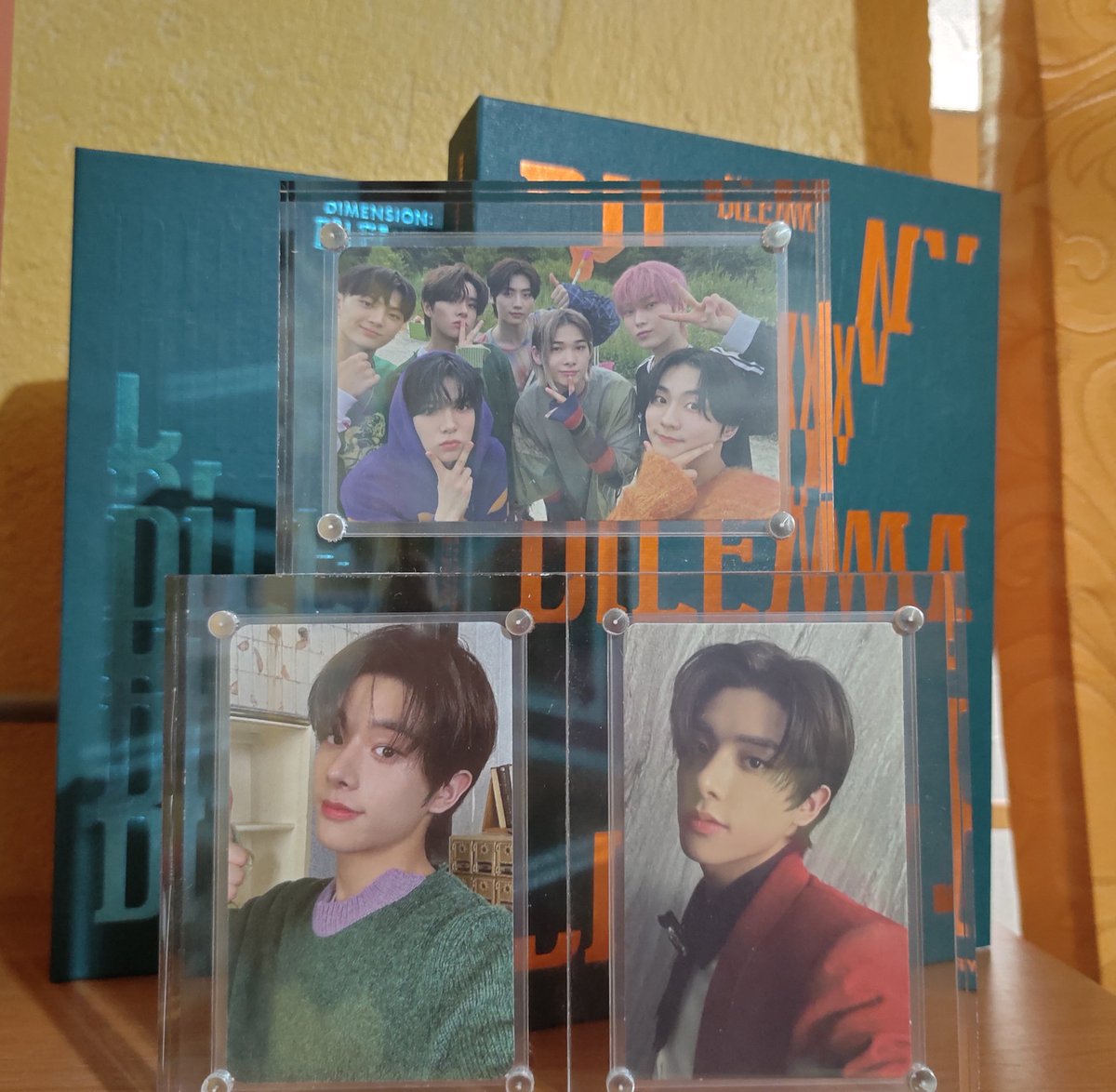 renceyyy_cart's tweet photo. #renceyyymails for 11/17 !!
after thinking for a very long time,,, finally got my hands sa acrylic frames na to jabzhssbzhs 🙈
sooo prettyyy huhu yung mga fave pcs q muna na meron na aq idisplay q hihi
jake shopee pob, jake scylla, saka my ot7 chary 🥰 https://t.co/9bAAjYQEAz