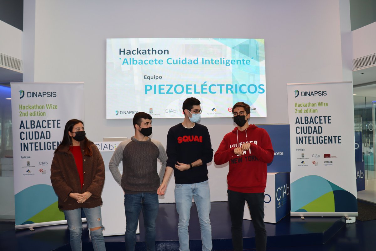 AguasdeAlbacete's tweet photo. ¡En marcha la 2ª edición de #DinapsisHackathonwize! Conocemos a los 5⃣equipos que durante 1⃣5⃣ días trabajarán intensamente para dar respuesta al reto de convertir #Albacete en una #CiudadInteligente ayudándose de tecnología #Wize y con mucha #creatividad, #ingenio y #trabajo 💪 https://t.co/R1sAR3WJnh