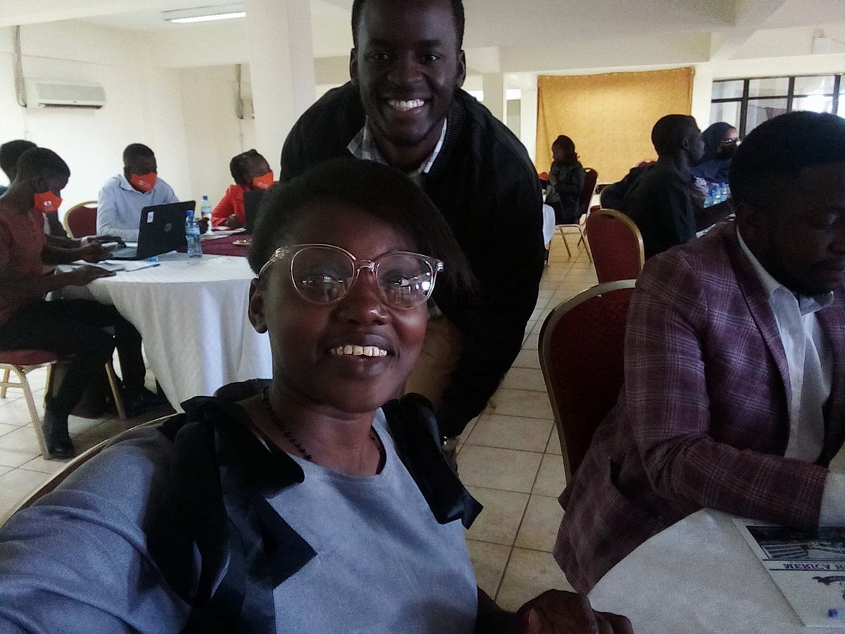 Orachasarah's tweet photo. It's a new dawn. Welcoming new YAP members. Its all about positive vibes and new energy
#1vision3zeros #UNFPAYAPKE #UNFPAYAP2021 @UNFPAKen @PanelUnfpa @OlajideDemola @BrianMukasa5 @MukizaMwenesi @beingFao https://t.co/3fYLVnJoau