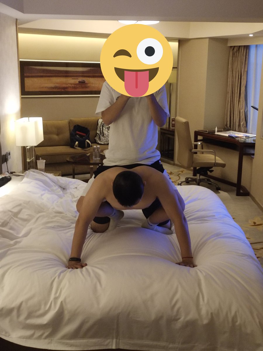 yushaomaster's tweet photo. 转型骑马🐴 https://t.co/tAnYpMGClB