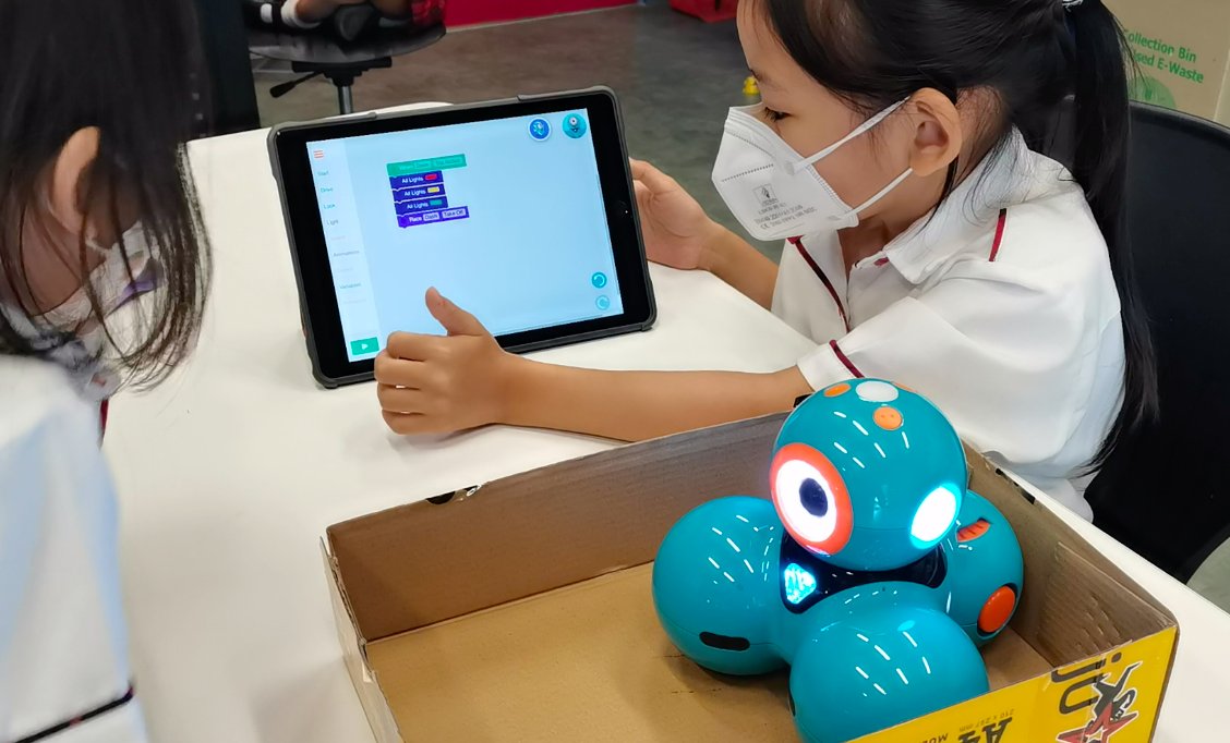 Shumita Van Rijswijk tweet media