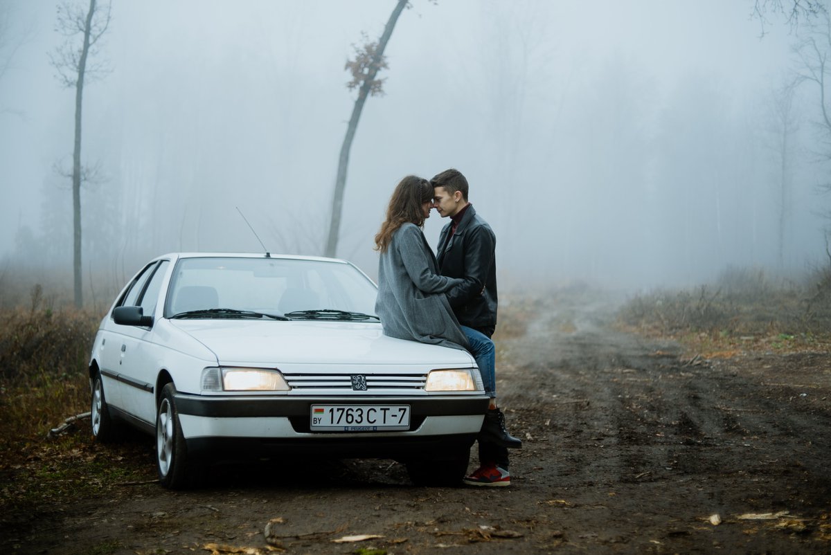 hleblat's tweet photo. Couple with Peugeot 405 in foggy forest.
#couple #LoveStory #auto #mick #belarus #weather #SonyAlpha #fog #weather #wood #cinema #netflix #cinematic #photography #peugeot #peugeot405 @Peugeot @PeugeotUK @PeugeotZA #girl #magazine #nft #fashion #style #outdoor https://t.co/mnjyKmxKIo