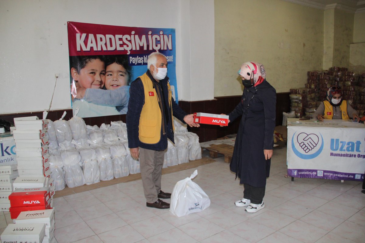 İyilik Derneği Gaziantep Temsilciliği, aylık gerçekleştirdiği rutin yetim aile yardımları kapsamında 105 aileye gıda, 45 aileye de nakit yardımında bulundu.
bulbulzade.org/yardim/item/19…