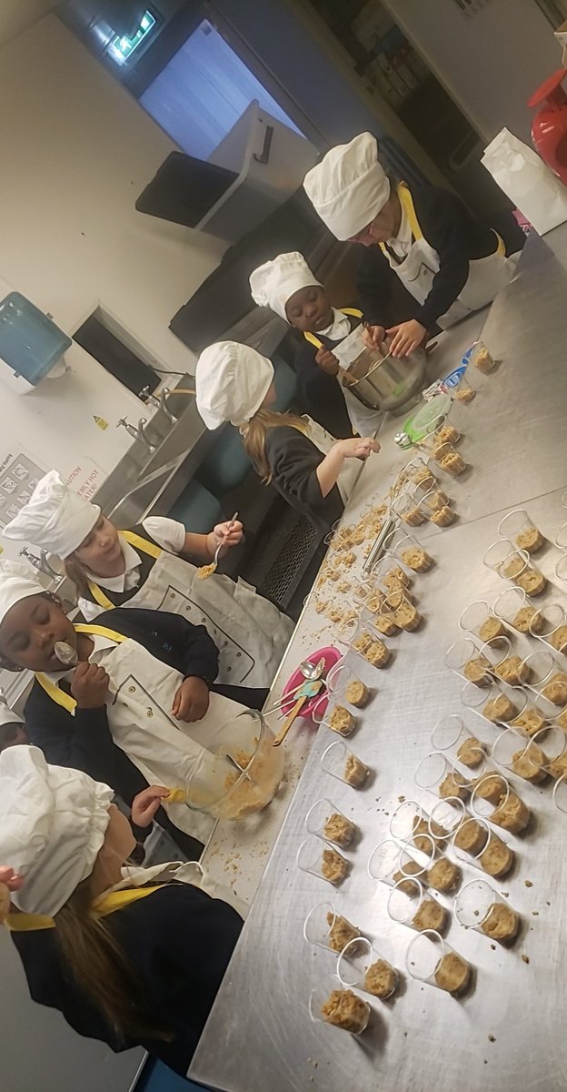 StJamesIDerby's tweet photo. Our AMAZING little bakers making cheesecake shots at baking club yesterday!👩‍🍳👨‍🍳🍓🍰 #AfterSchoolClub https://t.co/kVGhQtsvQ5