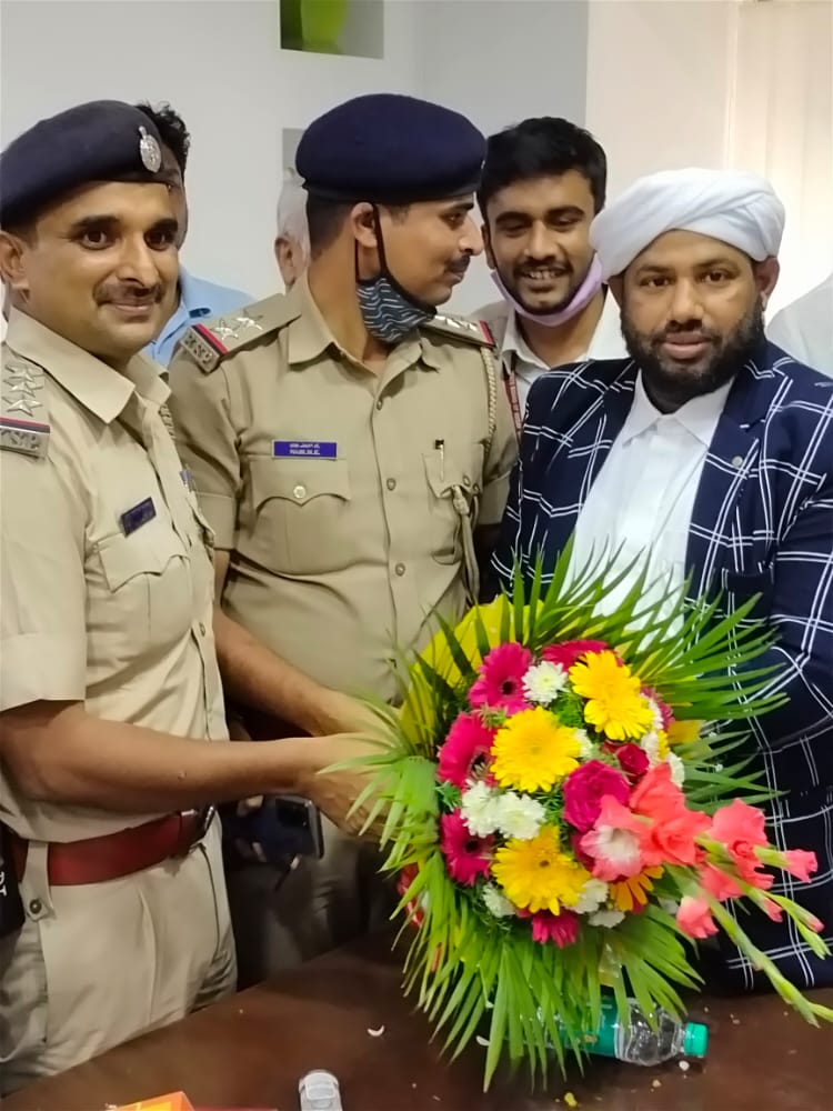 NsrSalethur's tweet photo. Congratulations..🎊
Moulana @shafi_saadi Elected Karnataka State Wakf Board President..

#ShafiSaadi #WakfBoard #Karnataka https://t.co/T6yI4P86Jr https://t.co/fMYwOPZ55D