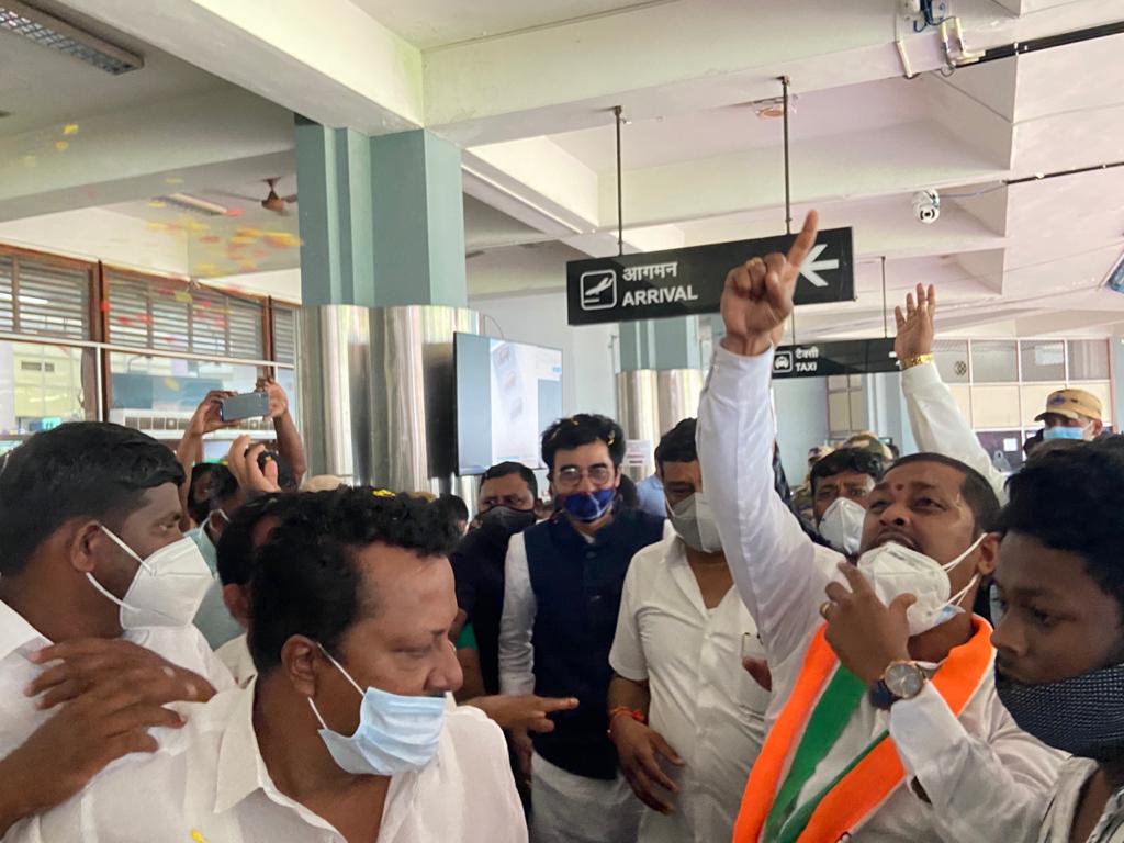 IYCAndaman's tweet photo. Wishing @AlsuElayaraja President @IYCAndaman a Very Happy Birthday, may you continue to Lead @IYCAndaman to greater heights &amp; may your leadership bring more glory to @INCIndia
@IYC @RahulGandhi @srinivasiyc @Allavaru @santhoshadv @KuldeepRSharma @JOHNANDAMAN @RakshaRamaiah https://t.co/DdNlhwon5D