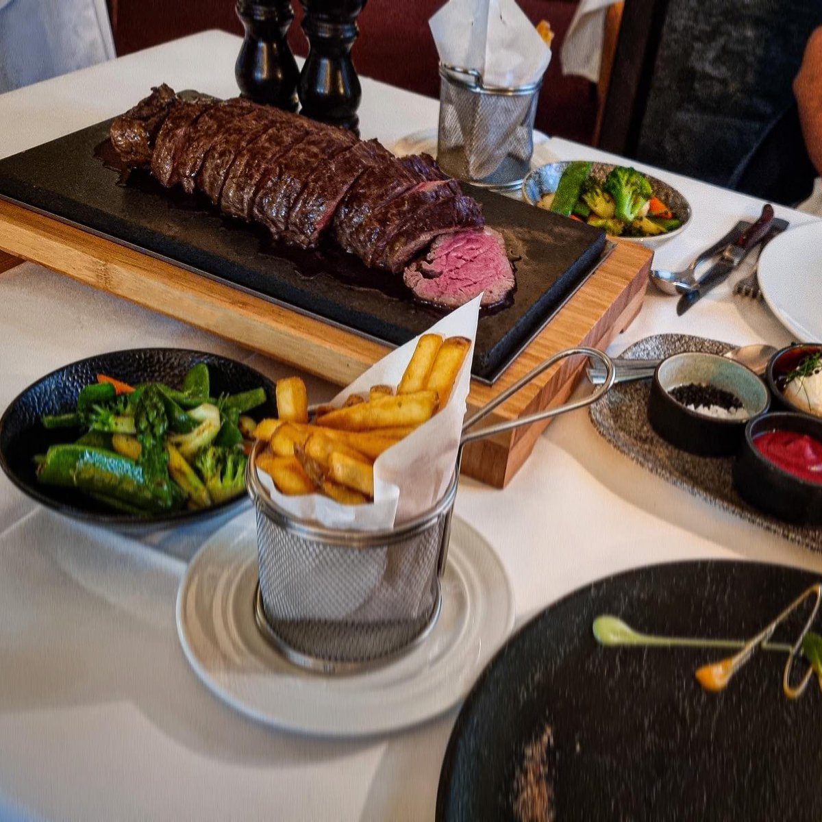 SteakhausBerlin's tweet photo. Vielen Dank für Euren Besuch. 😍
repost ★ Martin G. 

#steakhausmarzahn #wagyu #berlin #hauptstadt #brlnfood #weloveberlin #berlinfood #berlinblog #restaurantberlin #berlinrestaurant #foodberlin #berlino #berlinfoodie #berlincity #foodguide #berlinfoodstories #berlinfoodguide https://t.co/Ebo4hZO2Zj