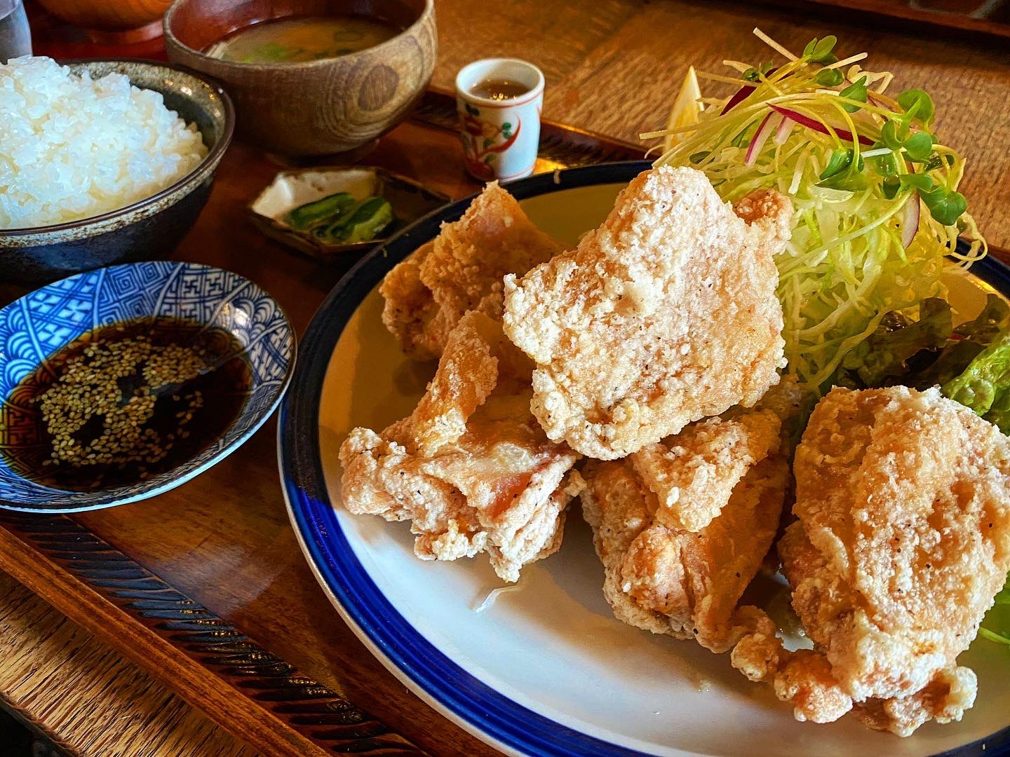 カブ吉 善通寺市 カラシヤクラシック 唐揚げ定食を注文 パリパリの唐揚げを甘酢タレに漬けて 野菜たっぷりも嬉しい 美味しかった 唐揚げ定食 からあげ定食 からあげ ランチ カラシヤクラシック T Co 4bvtsul9xn Twitter カブ吉 善通寺市 カラシヤクラシック 唐揚げ定食を注文 パリパリの唐揚げを甘酢タレに漬けて 野菜たっぷりも嬉しい 美味しかった 唐揚げ定食 からあげ定食 からあげ ランチ カラシヤクラシック T Co 4bvtsul9xn Twitter
