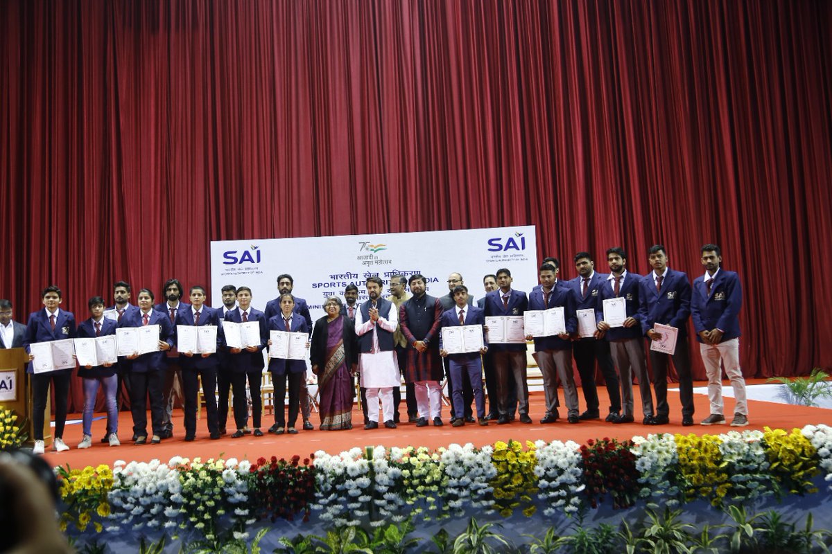 SAI_Sonepat's tweet photo. Glimpses from the SAI Institutional Awards being conferred today to SAI Coaches & Athletes for their contribution to #IndianSports
Many congratulations to all the Recipients 👏👏
#SAIAwards
@DGSAI @ianuragthakur @Media_SAI @NisithPramanik https://t.co/xsiUpKymsS