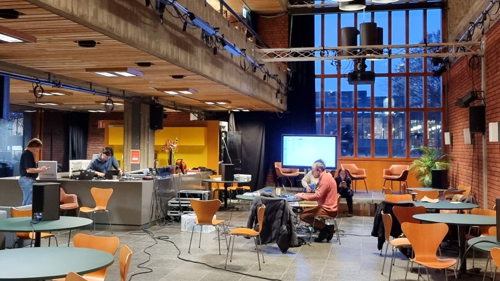 alexarje's tweet photo. @UniOslo_RITMO @Realfagsbibl @UniOslo We did a soundcheck a couple of days ago. Bjørn plays through a 4-channel rig which will be rendered as a binaural stream on YouTube. Sounds great! https://t.co/CNdjqjSSa8