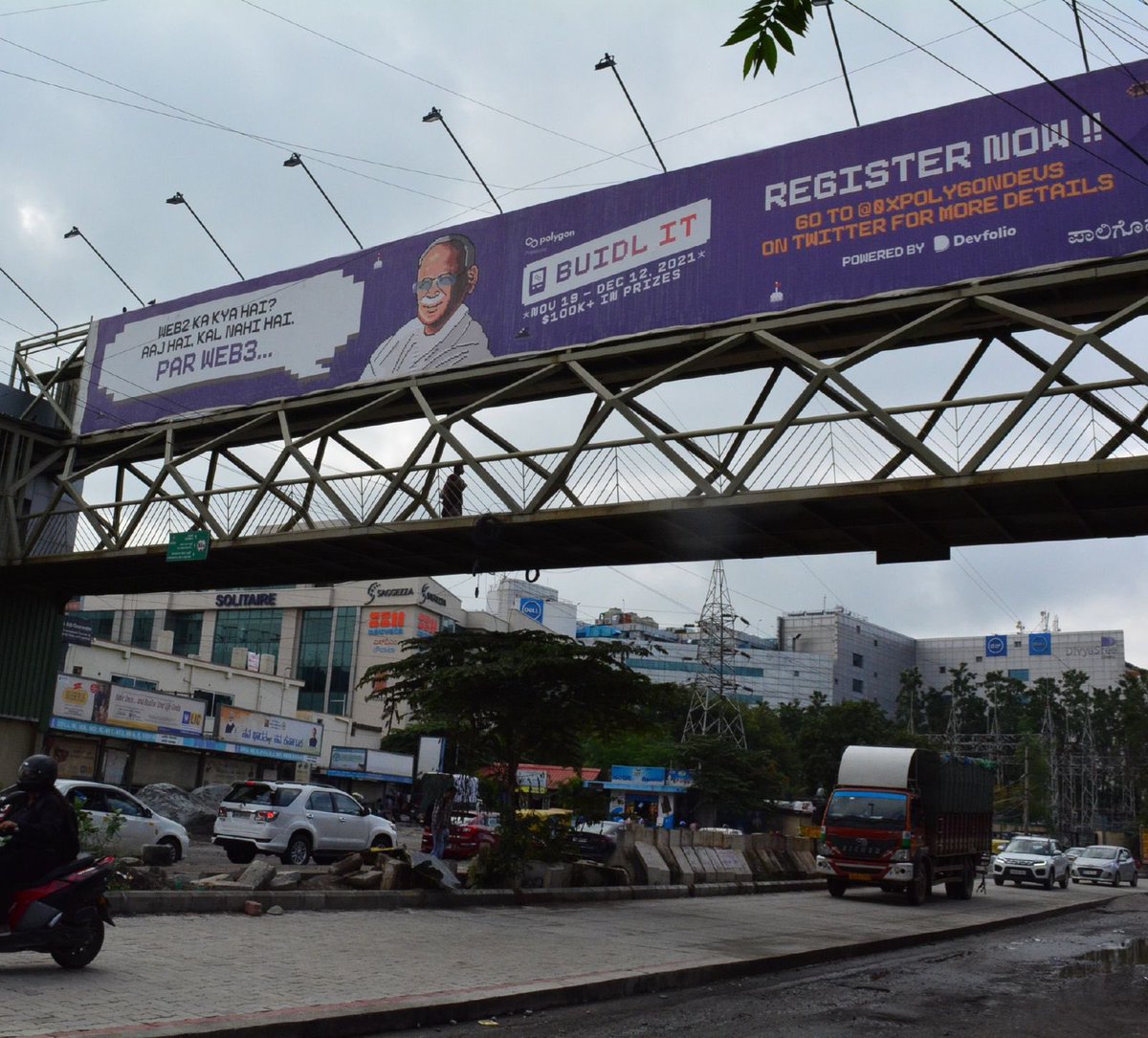 palakzat's tweet photo. Never thought I would come across a Web3 hackathon billboard. But again, it's Web3 and Bangalore. π€·π»ββοΈ https://t.co/WixQ0VTx0J