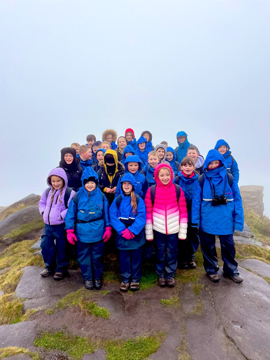 MPPS_Class7's tweet photo. Amazing walking up Stanage Edge- the kids did an amazing job, shame about the fog 🌫 #teacherlife https://t.co/z0KzffK3ey