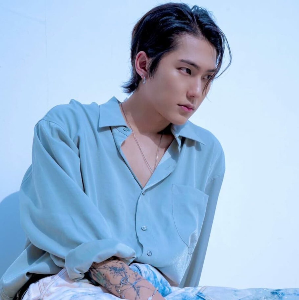 GROOVL1N_GANG's tweet photo. khigh_khhrnb IG update with #XYDO 
・・・
K-R&amp;B Artist Xydo Gets Candid About ‘I’ And His Future Projects In An Exclusive Interview with KHIGH @xydofficial 

 🔗https://t.co/XPQpqu63It 

#khigh_khhrnb #KHIGH  #시도  #groovl1n #그루블린 https://t.co/p7z5XrhhRh