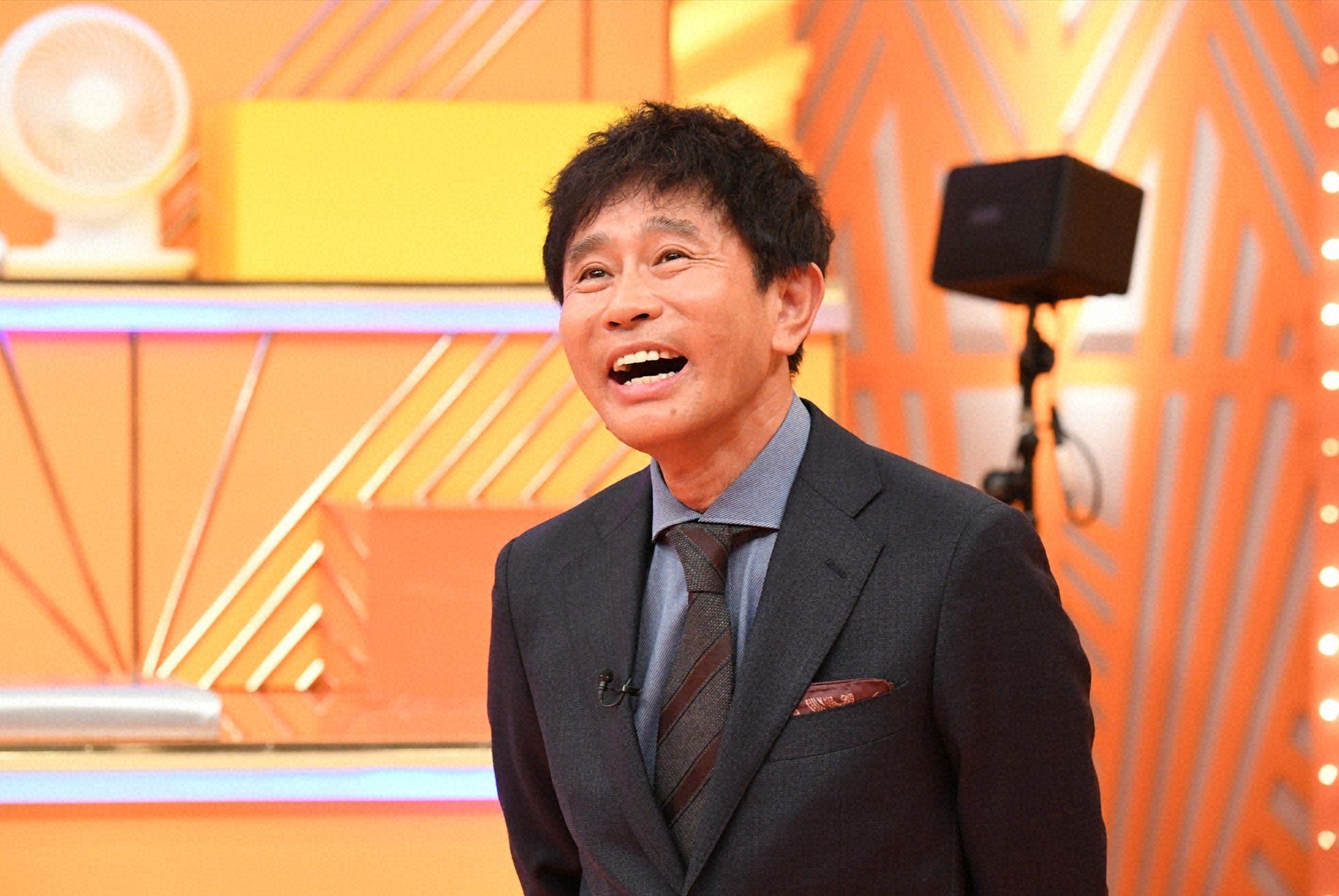 テレビ朝日宣伝部 よる 9時からは 芸能界常識チェック トリニクって何の肉 古株芸能人 若造芸能人がチームに分かれて 芸能人の常識力を徹底チェック 幼稚園児でもできる走り縄跳びや 小学校低学年でも楽勝なぞなぞ 演技力チェックなどで