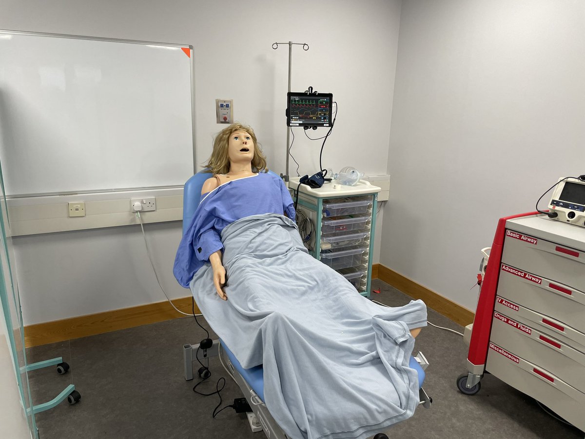 All set up for deteriorating patient sims this morning with the wonderful @BSUHccot