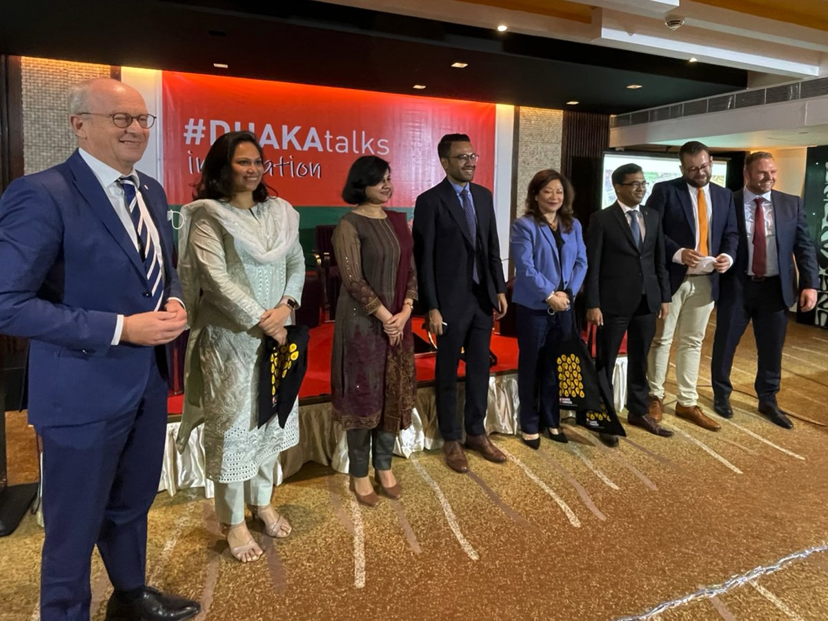 NLinBD1's tweet photo. And that’s a wrap for today! Thanks to the panelists! Thank you all for following along, joining in the conversation, and engaging with #DHAKAtalks #innovation #NLBD50 🇳🇱🇧🇩🍊 https://t.co/guHmz1GFqU