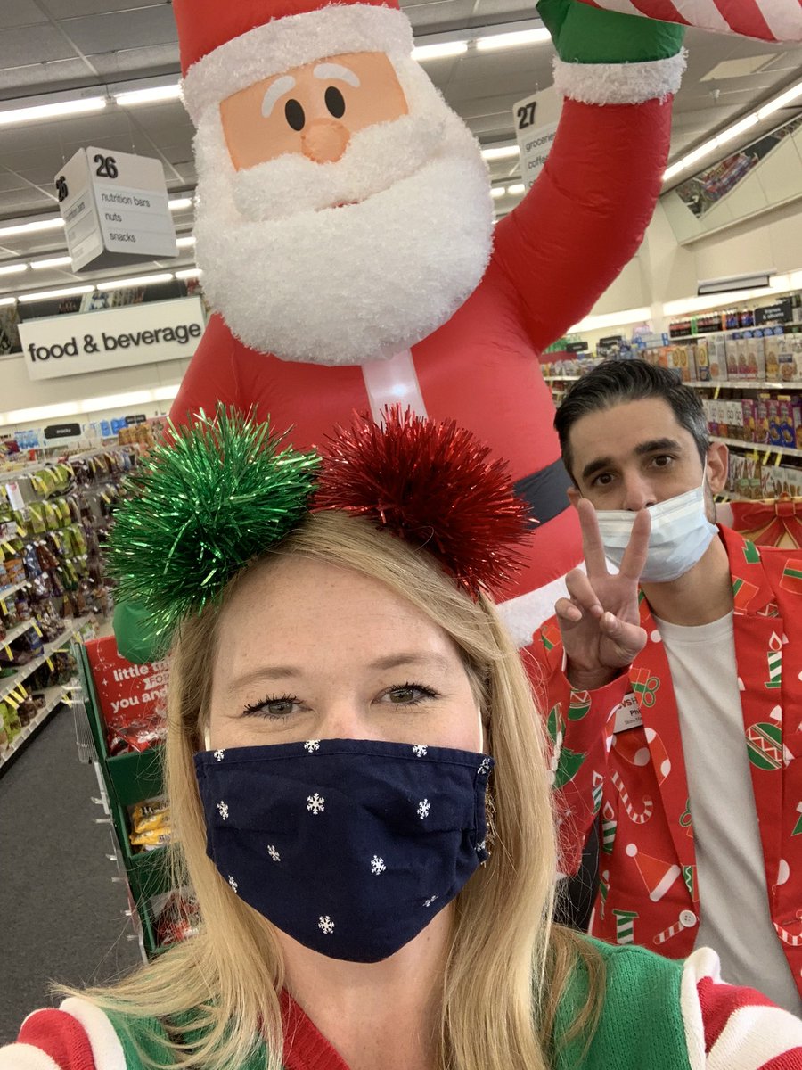 Amazing D2 Reindeer Run celebrating the leaders that Think Big and Join Forces to Win the Holidays! #BayNation #R68D2 #ProudDL #Engaged