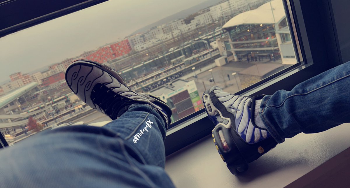 MikapafX's tweet photo. Ceux qui me suivent reconnaîtront forcément cette vue #exhib sur Massy 91 😈 Et en plus, j’y suis encore ce soir 🍆 Mais en attendant direction boulot pour @GaySneakersNet 👟 https://t.co/7H3WKHm6Gq
