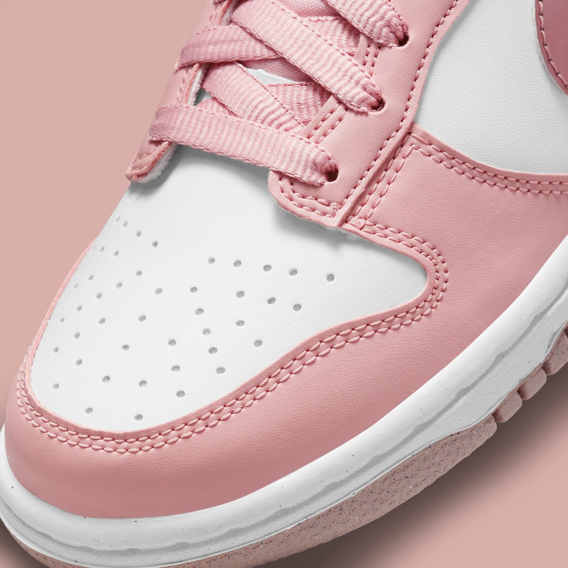 MerryChirt's tweet photo. Nike Dunk Low "Pink Velvet"
Release Date: Nov 24th, 2021 (Wednesday)
Color: Pink Glaze/White/Pomegranate/Pink Glaze

Grade School: $95
Style Code: DO6485-600
https://t.co/dNLPSyGtAQ https://t.co/HInNu7PCOc