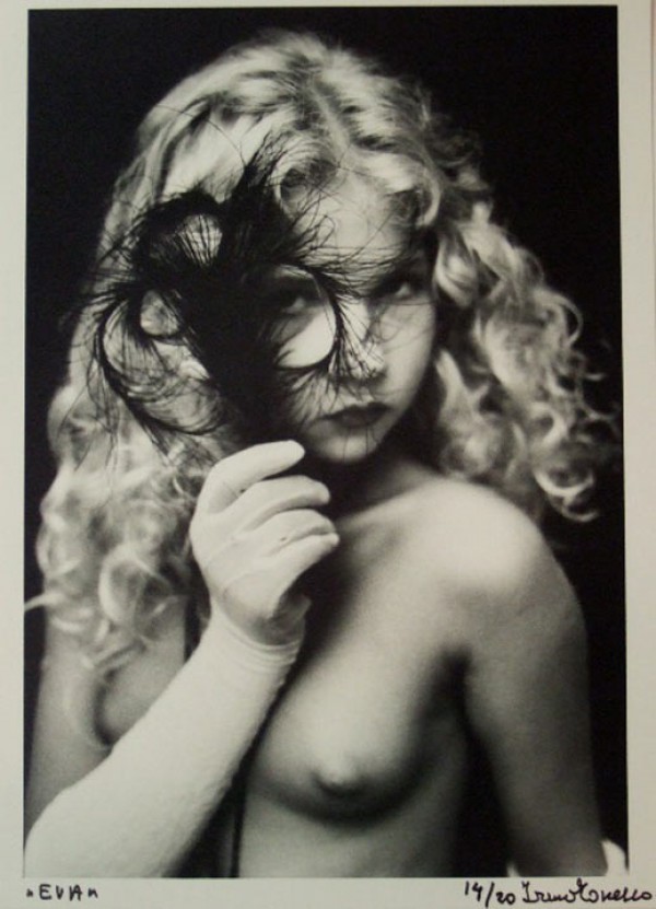 Photography by Irina Ionesco Fafa (L'essaim de roses) (1970)Eve à plum...