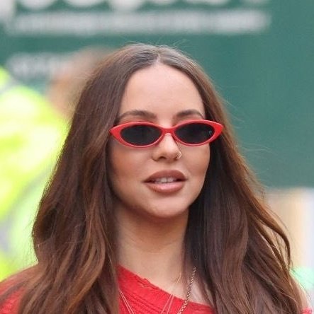 LittleMixKR's tweet image. 빨간.썬구리.😎
JadeThirlwell.glasses.dope.