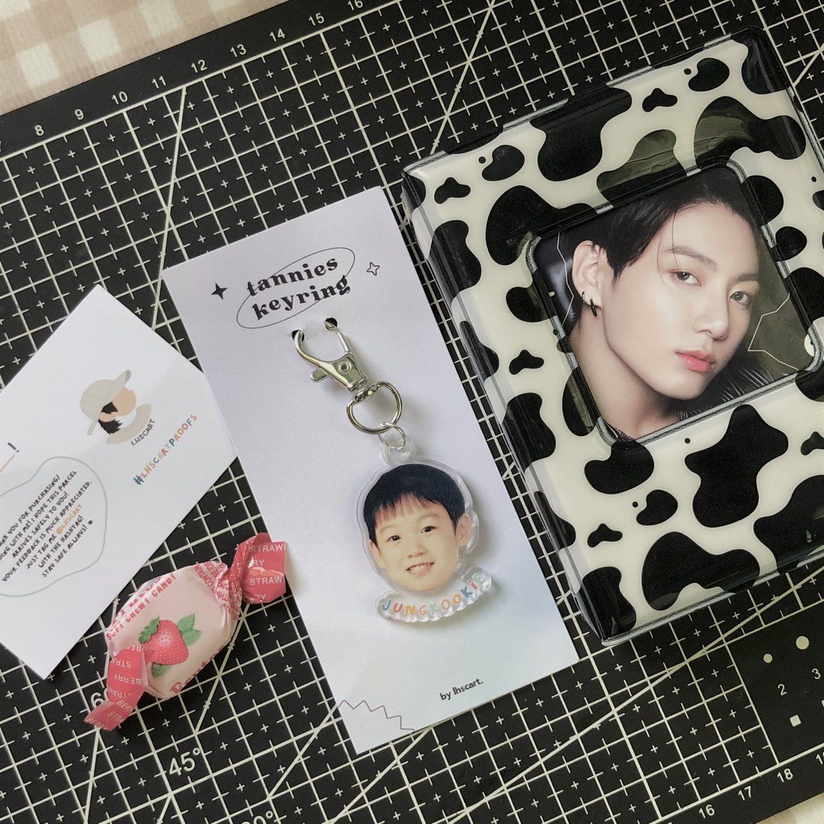 02hoonscart's tweet photo. a mail from @lhscart π
hello @perthiane ! thank you for giving me this to me ily <3 super cute bagay sa collbook ko !
also thank you @lhscart jk arrived safe !
#02hoonmails | #lhscartsproofs . https://t.co/LTL8XRyp6z
