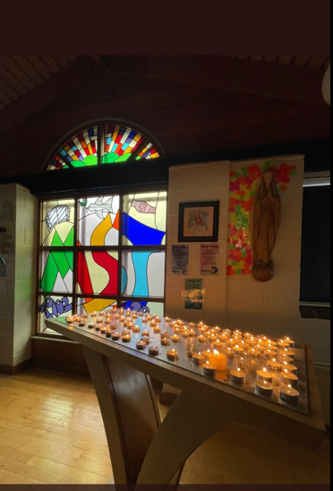 MSJBolton's tweet photo. Last week we marked the remembrance week with our annual Autumn Light Fever event. Through the week pupils could come to the Chapel and light a candle for a loved one. Over 120 votive candles were lit, each one a symbol of remembrance for a loved one. #LightFever https://t.co/htc4s2ASk0