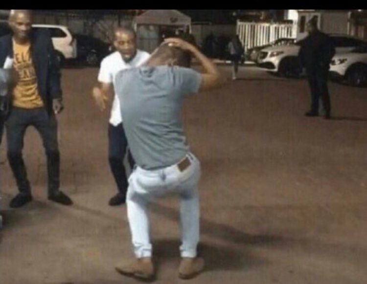 kobbykatalyst1's tweet image. Na this dance I wan practice now #WeParty