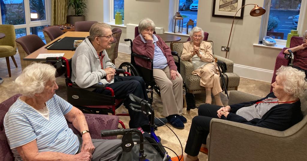 PineMartinCare's tweet photo. We all enjoy our quizzes when we work in teams, so today we sat down for a big quiz! Lots of great answers and it was very close, but today the Blue team won! https://t.co/J9CMbpUNUJ