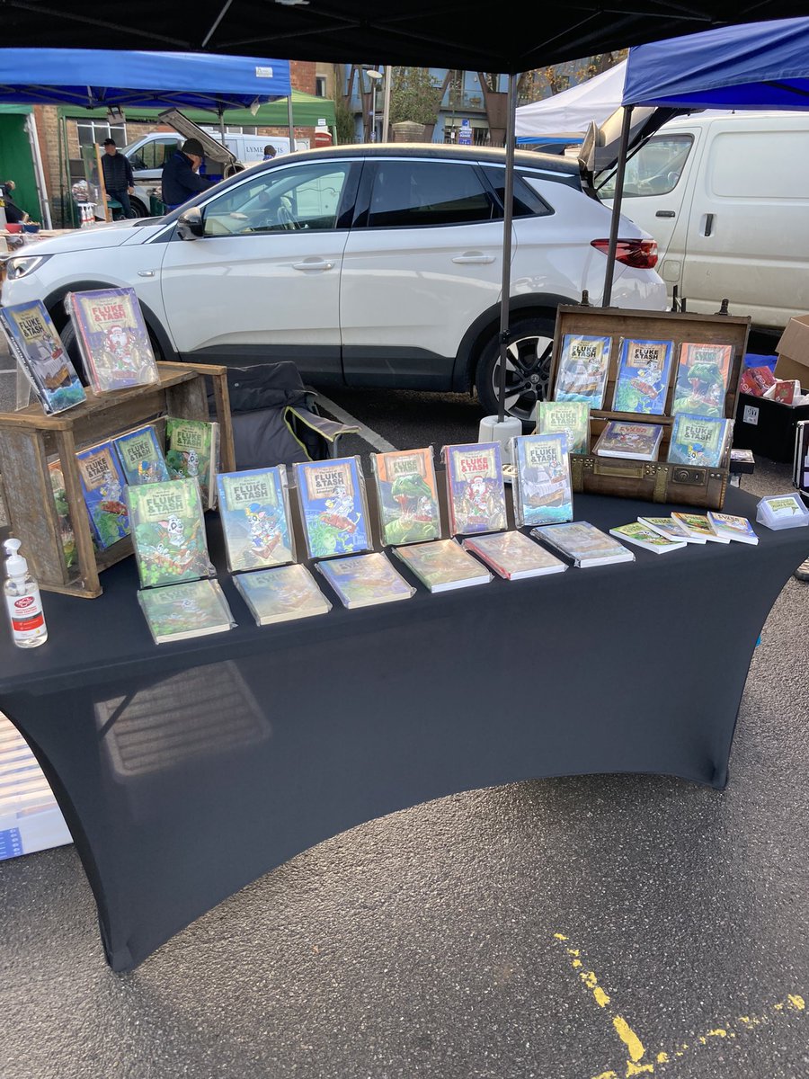 #flukeandtash are at the #dorchestermarket today! All set up & ready to go 📖📚 #marketstall #childrensbooks #kidsbooks #booksbooksbooks #bookstagram #bookworm #amreading #kidlit