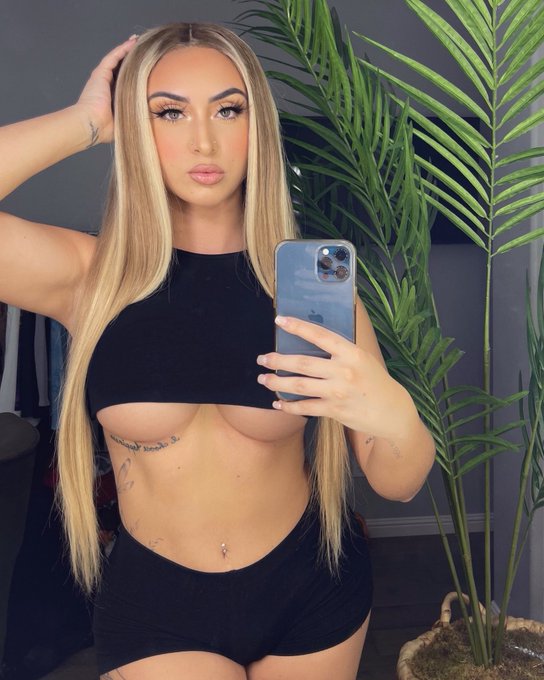 Follow me on Instagram @ Sahlt_ 🤍 https://t.co/eGFDW6GqpH