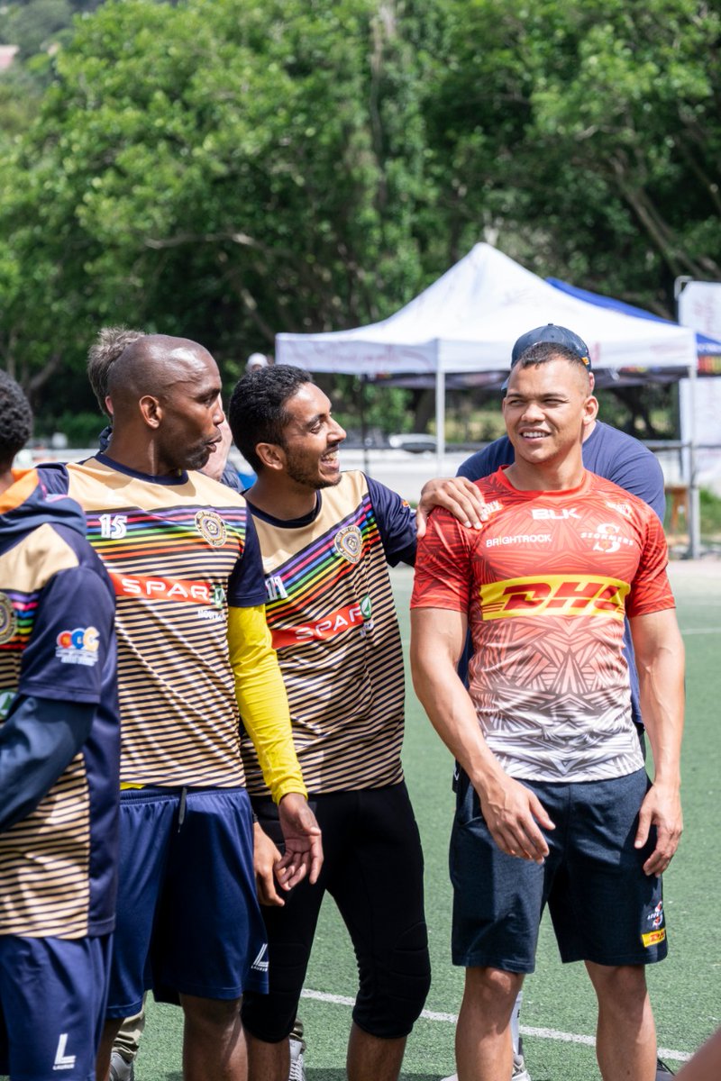 THESTORMERS's tweet photo. A bit of cross-code action yesterday with @HoutBayUnited saw our players showing off their footy skills. Fantastic to connect with their players and the local community thanks to our title sponsor @DHLAfrica  and luggage partner Sealand #iamastormer #dhldelivers #DiscoverNewPaths https://t.co/PaB2wLiXGP