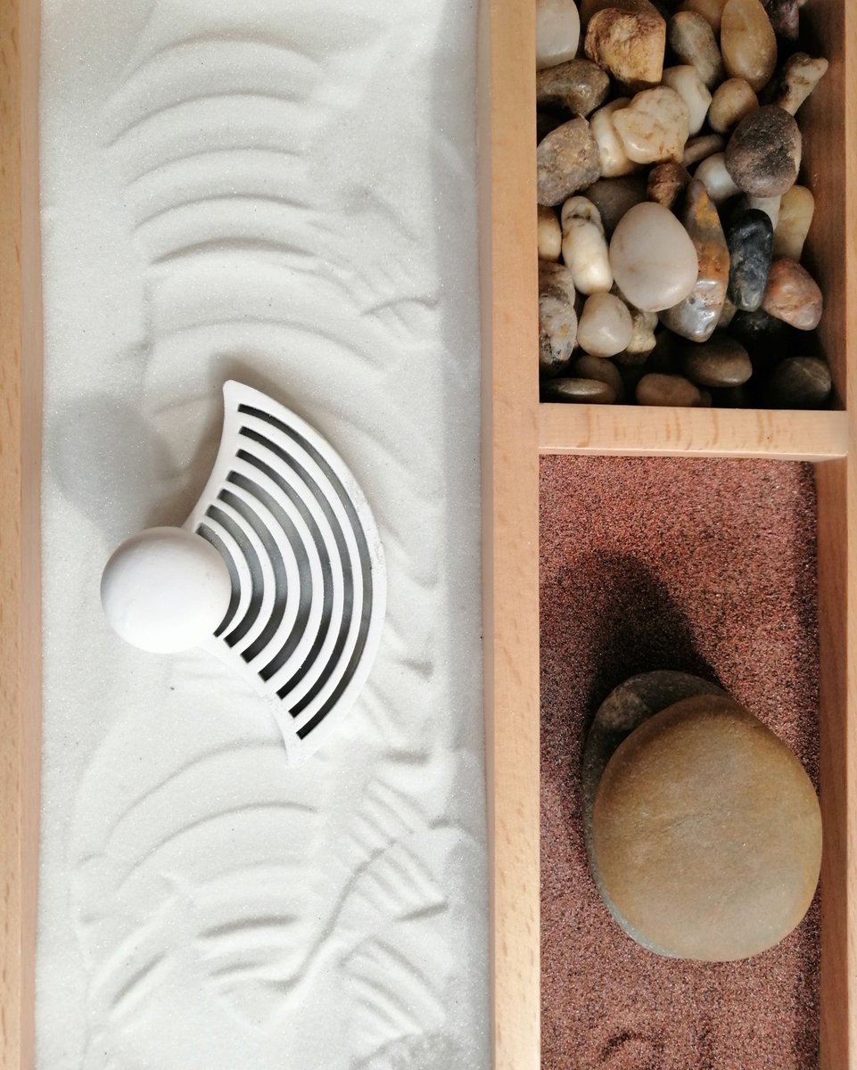 bayharbourmkt's tweet image. Find your Zen with Thera Sand gardens, the most therapeutic way to de-stress and focus your mind. These premium gardens are handcrafted. which is amazing! 🤩😍😁😇
#bayharbourmarket #zenlife #meditate #MeditateDaily