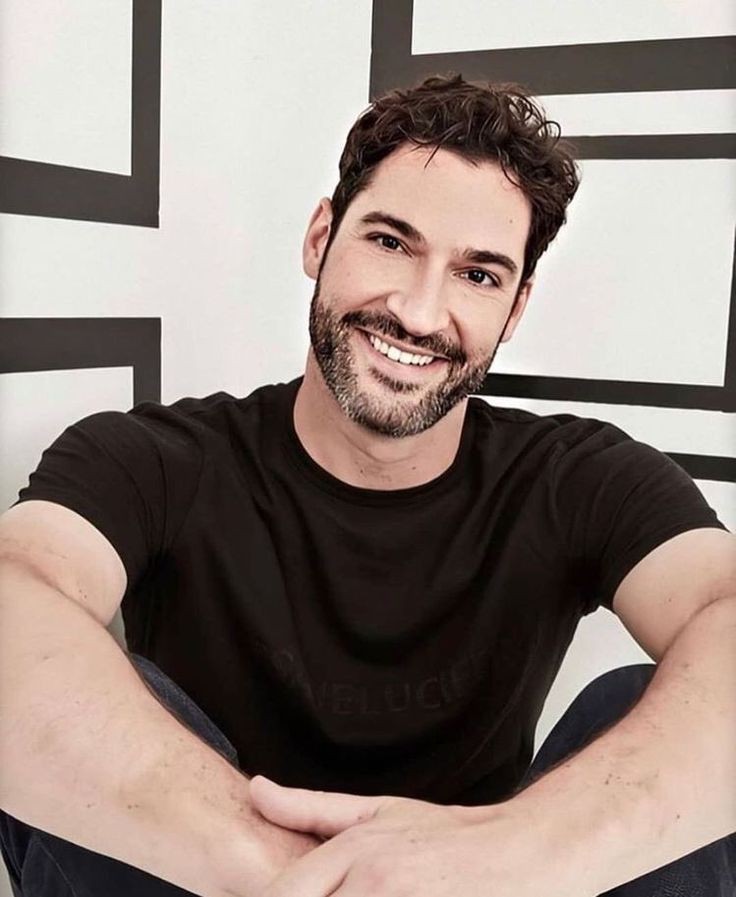 Happy birthday Tom Ellis 