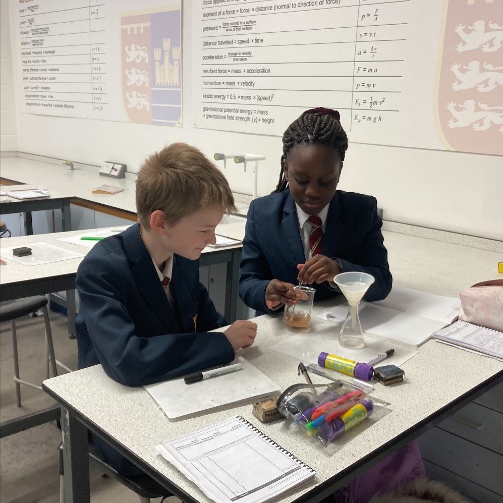 PATKingsSchool's tweet photo. Here are 7Y3 demonstrating excellent practical skills with the filtration technique. Well done from Mrs Leeson to the whole group! #science #practicallesson #filtration https://t.co/apBx2qiA49