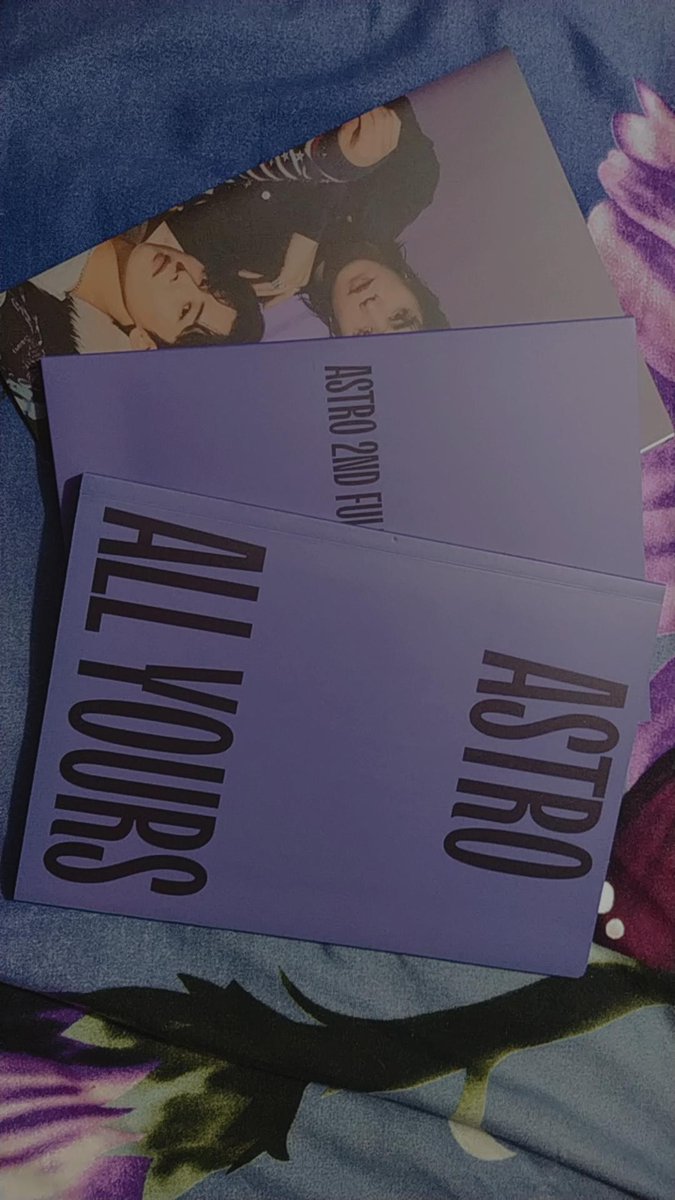 youngforeverph's tweet photo. ONHAND ALL YOURS US VER. 

RFS: need funds (kakaopen lang din po, di pa nagamit) 

Complete Inclusions (as seen in the photos below) 

✔️shopee checkout 
✔️payment first thru gcash 
✔️COD within Metro Manila (same day delivery) https://t.co/UEROMBPog0