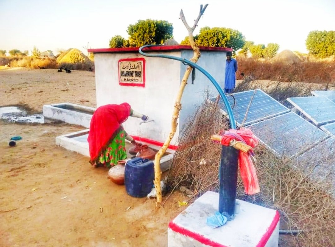 AnsarBurney's tweet photo. Water projects and Women Empowerment work of Ansar Burney Trust in #Thar Sindh #SolarPowerWaterProjects #HumanRights #Peace #InterfaithHarmony #WomenEmpowerment #Education #NoPoverty #Justiceforall #Humanity #StopHumanTrafficking
website: https://t.co/gwBsdvJERB https://t.co/bnsZkj7YG4