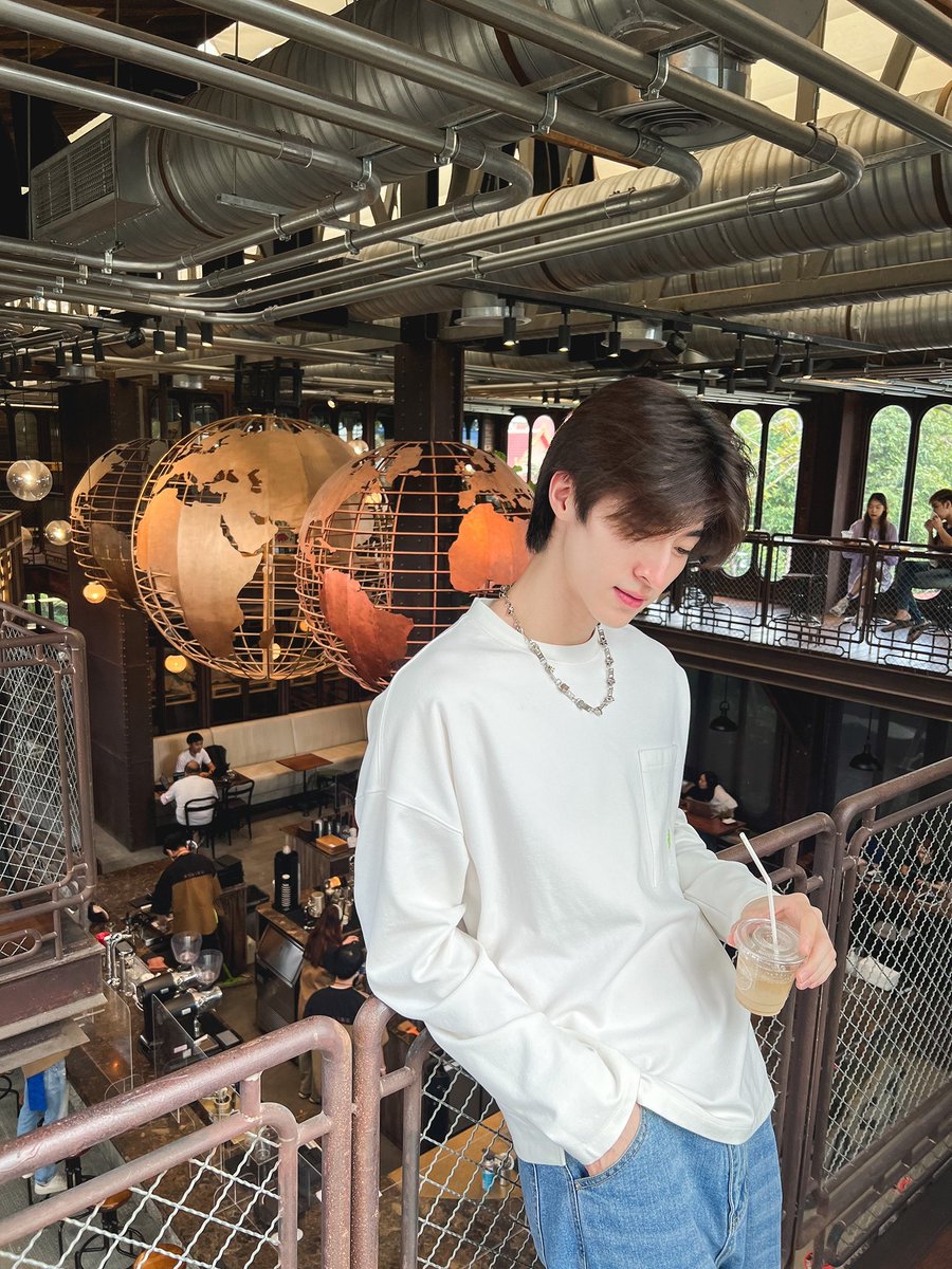 bluepongtiwat_'s tweet photo. Coffee or Me ? 👅 https://t.co/ADe4ol6NI7