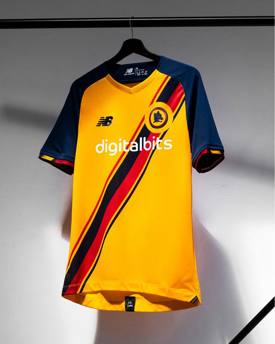 AS Roma have dropped their 2021-22 3rd shirt 👀