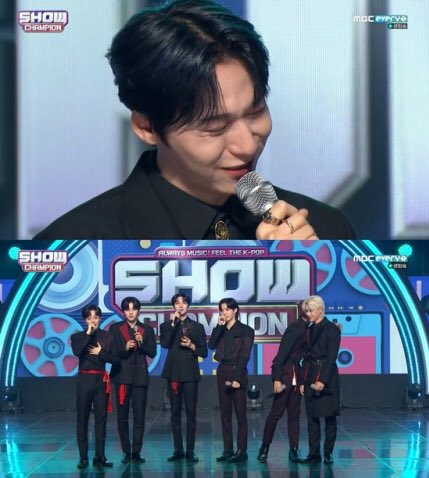 theseoulstory's tweet photo. Congratulations to ONEUS for winning their very first music show trophy today on MBC M Show Champion! 🏆 💕🎉 @official_ONEUS #LUNA1stWin #ONEUS1stWin https://t.co/VcEdEAZb7K
