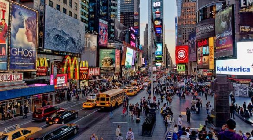 MariTscn's tweet photo. @HoleaHuelva New York! @HoleaHuelva #PorTodoLoAlto https://t.co/urHmrQwoQP