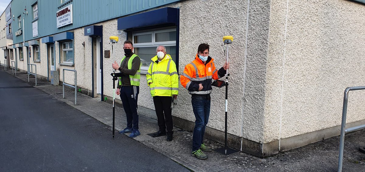 hitechniques's tweet photo. GNSS surveying training course in progress 🤓 
#LearnWithHitechniques #gps #gnss #surveying #settingout https://t.co/Jil8Y2RQ9W