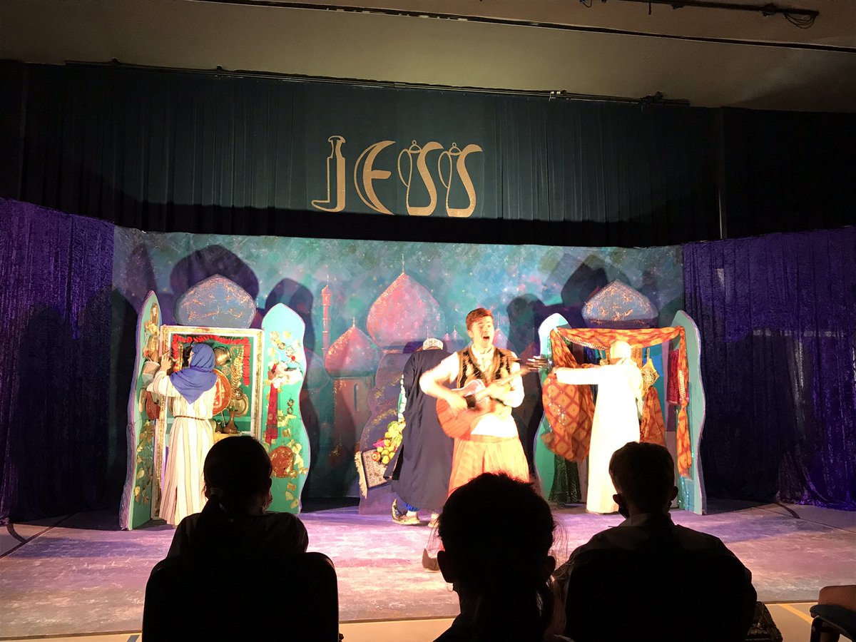 JESSjumeirahYR3's tweet photo. Fun, laughter and a good old singalong! Yr 3 thoroughly enjoyed the theatre production, Aladdin! #JESSJumDrama #Creativity #JESSJumRealLifeLearning #Aladdin https://t.co/4EvDeLt1vQ