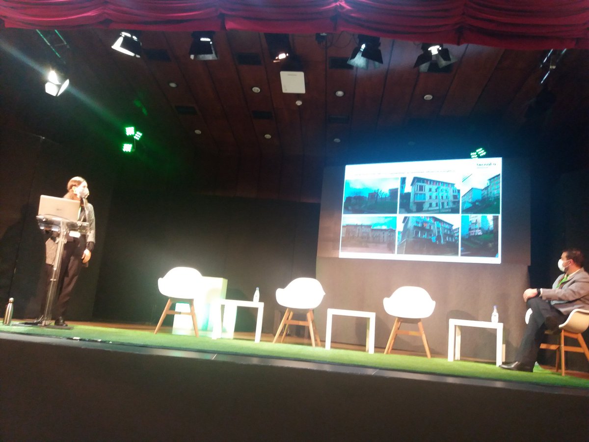 Interviene ahora Patricia Molina de <a href="/tecnalia/">TECNALIA</a> y Antena en el Pais Vasco del <a href="/ObsCiudad3R/">ObservatorioCiudad3R</a> en las Jornadas de <a href="/avs_gestores/">AVS</a> y <a href="/AVSEuskadi/">AVS Euskadi</a> poniendo de relieve la necesidad de cuantificar y aterrizar objetivos de rehabilitación a nivel local.