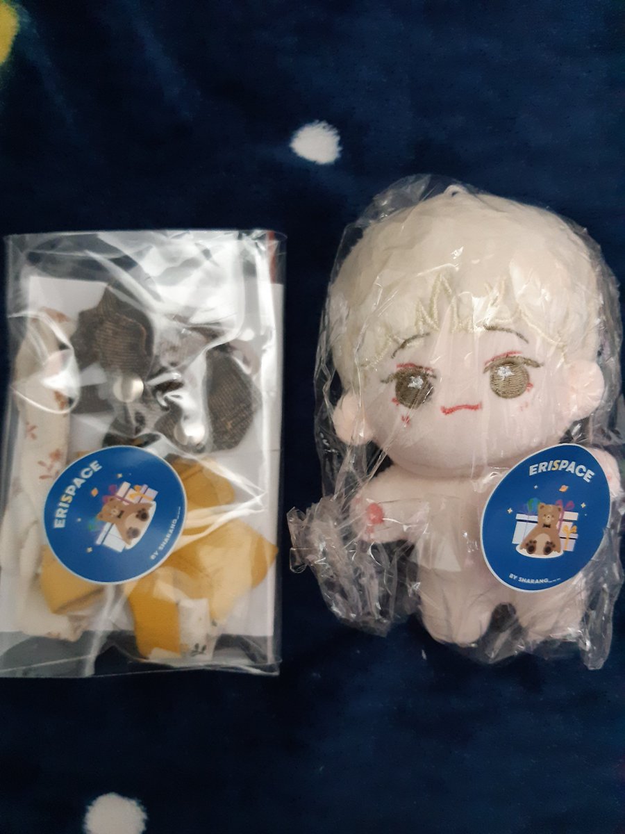 freemovingyana's tweet photo. So cuteee! Arrived at perfect timing aaaaa 😍😍😍 Thank you so much @ERISPACE___ ❤ https://t.co/tkhtNKTuay