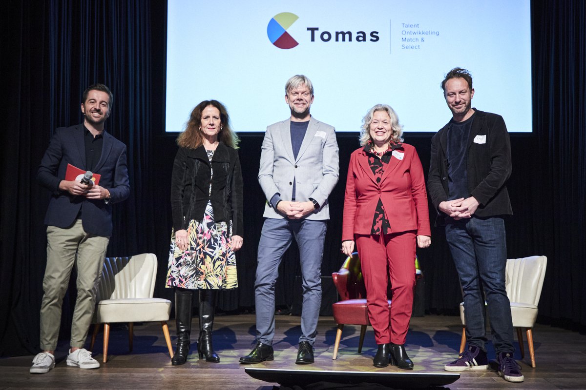 Yesterday we launched TOMAS, thé platform for talent development in the Metropolitan Region #Amsterdam. 🎈Proud to contribute to this project. Subscribe to the newsletter to stay up to date about new events and talent initiatives 👉🏻 vraaghettomas.nl #hva 📸Brenda de Vries