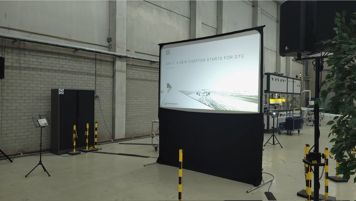 audiorenthuizen's tweet photo. Lekker bezig bij DTC Almere.
Hele dag audio, video en presentaties.
Draadloze videoverbinding naar de projector door de @accsoon_cine cineEye 2s Pro.
Sprekers ultra dunne headsets en een coronaproove interrupsie microfoon.
Sprekers zien de presentatie op de tablet voor zich. https://t.co/MMeaG3ng5u