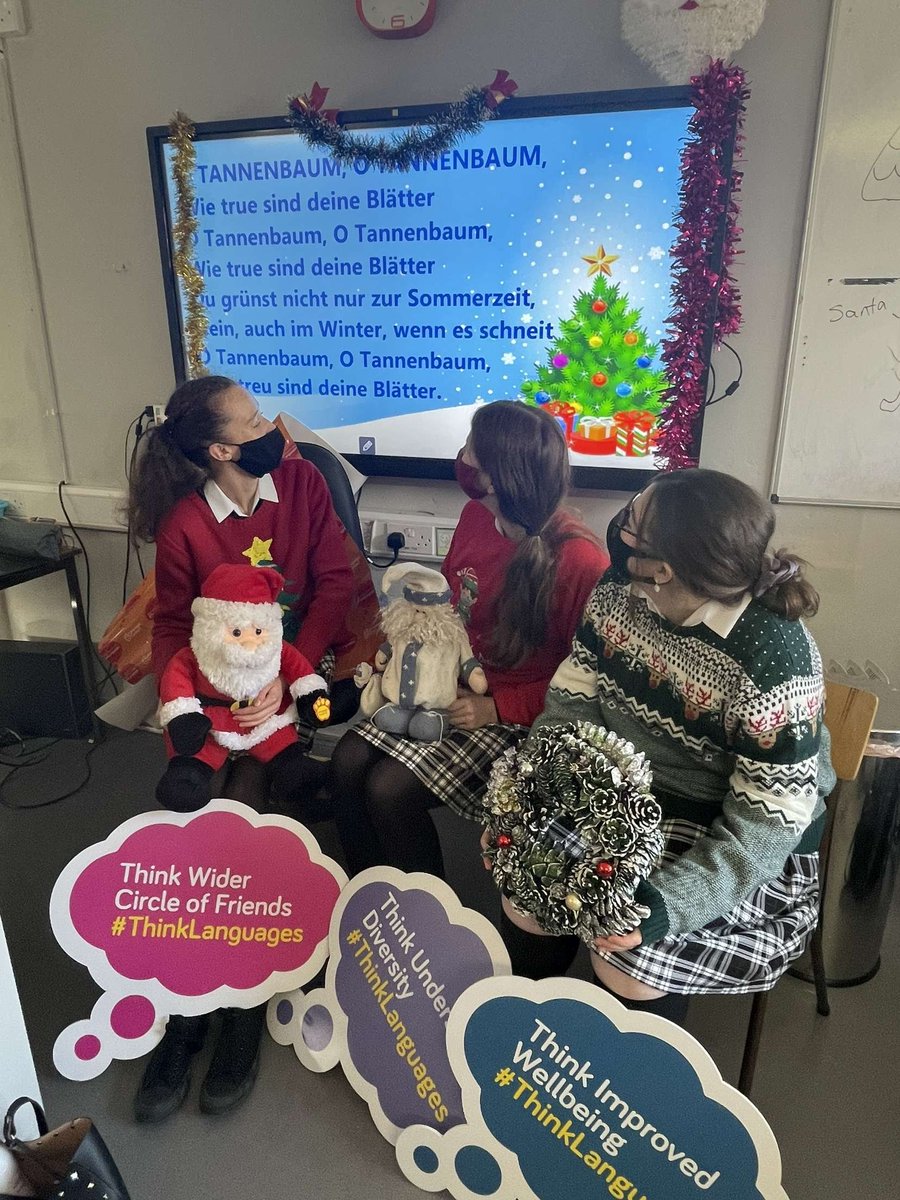 Our German students preparing for Christmas and our #thinklanguage event by practicing O Tannenbaum! @langsconnect_ie #thinklanguage #languagesconnect