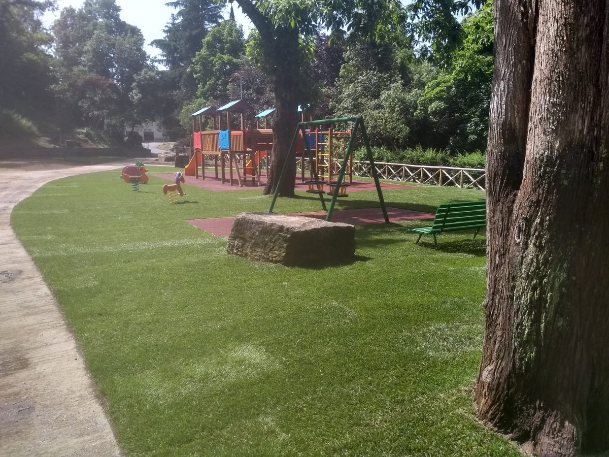 Ci siamo chiesti come potevamo prenderci meglio cura del parco e di chi lo abita #giocando 🎡🍃🪁
Ci siamo risposti: #immaginando. Ricreazione, divertimento, gioia e libertà #alsicuro #nellanatura 🍂⛄

ow.ly/7xO450GPyS7