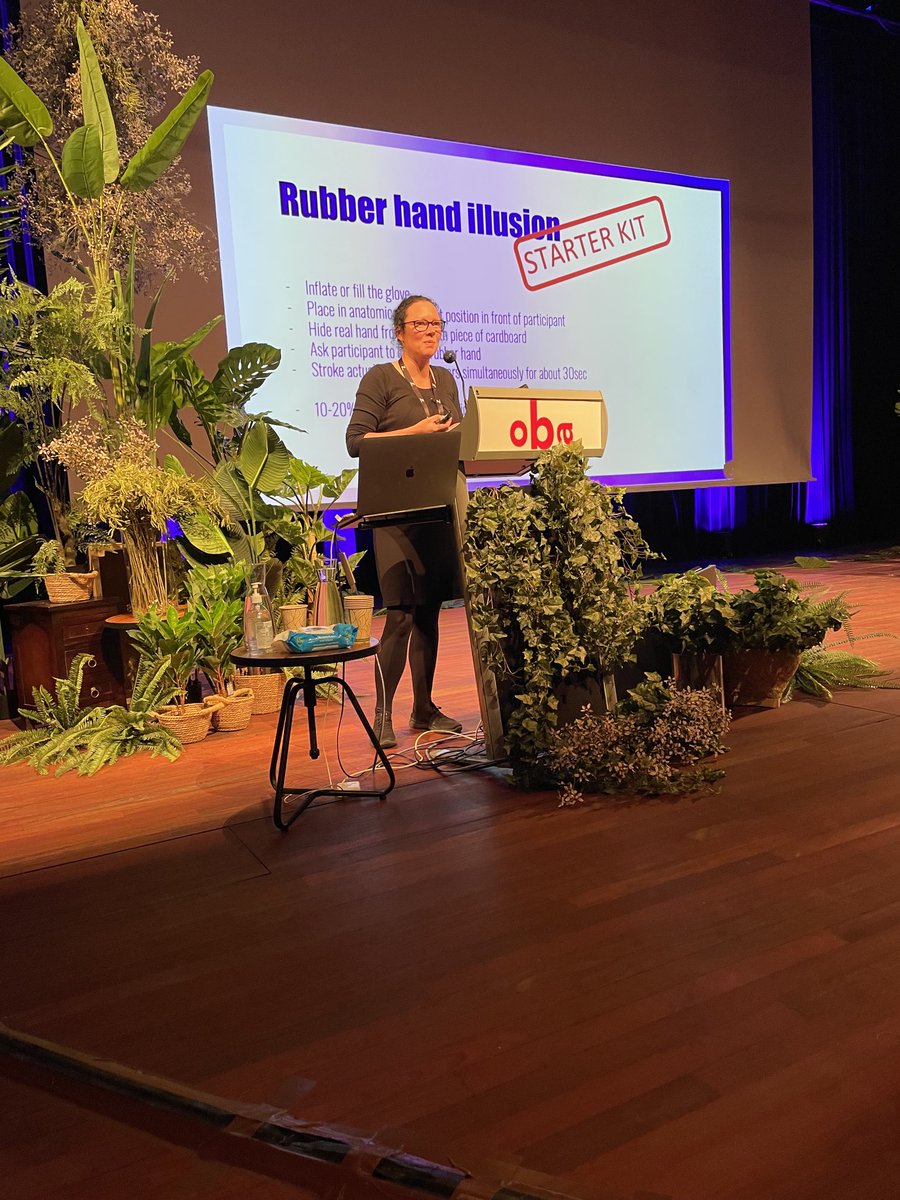 Fun illustration of #embodiment through #rubberhandillusion by Anouk Keizer ⁦<a href="/UniUtrecht/">Utrecht University</a>⁩ ⁦<a href="/VRDays/">VRDays Foundation</a>⁩